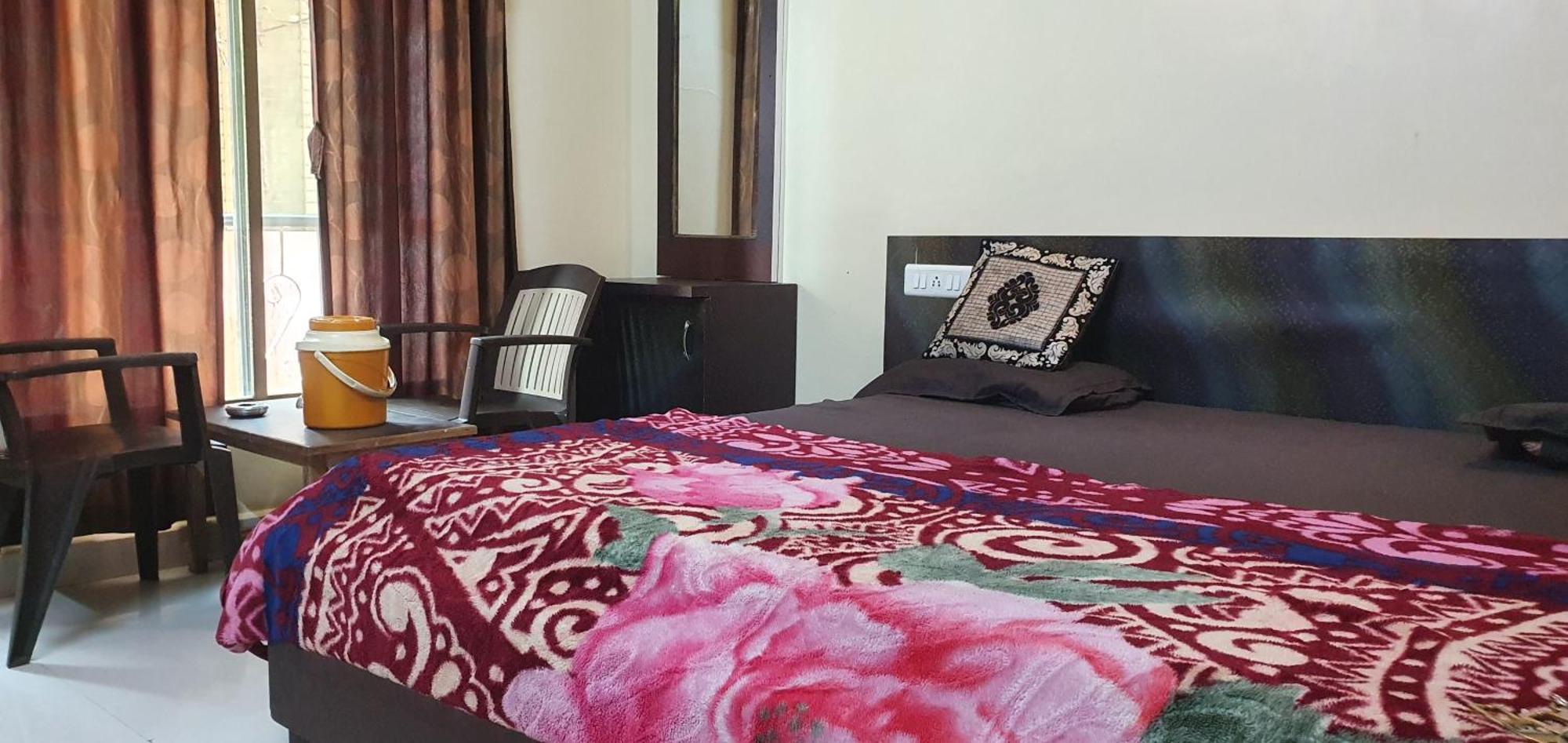 Hiral Residency Hotel Matheran Exterior photo